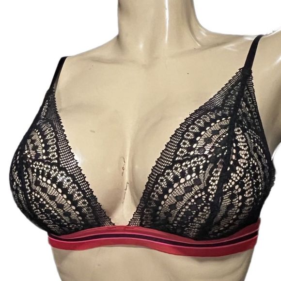 Victorias Secret Very Sexy sheer lace Triangle bonded bralette bra black Large